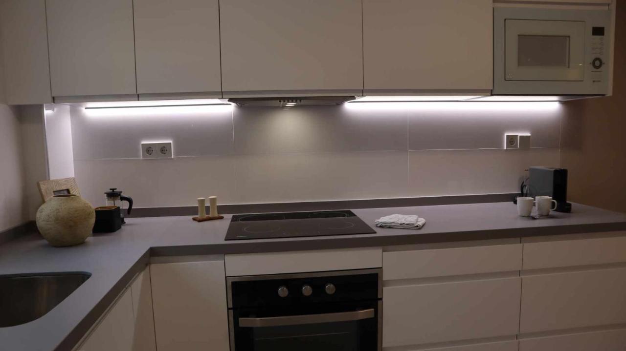 Marbella Center 3Br By Houselogy Apartment Luaran gambar