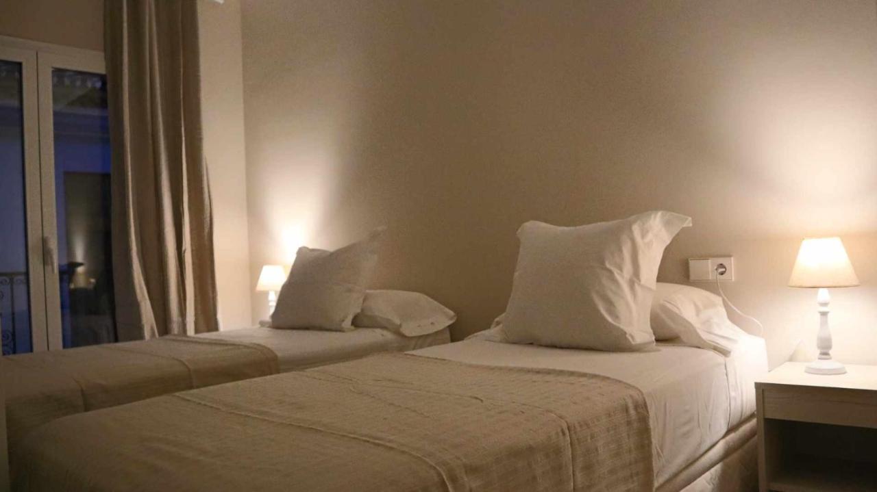 Marbella Center 3Br By Houselogy Apartment Luaran gambar